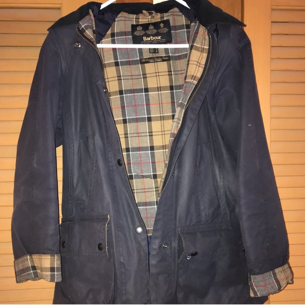 Barbour women’s Navy Jacket with Plaid Lining - size 4
